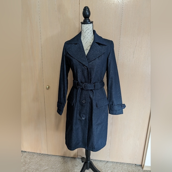 EUC GAP Women's Denim Trench Coat - size Small - Picture 2 of 10